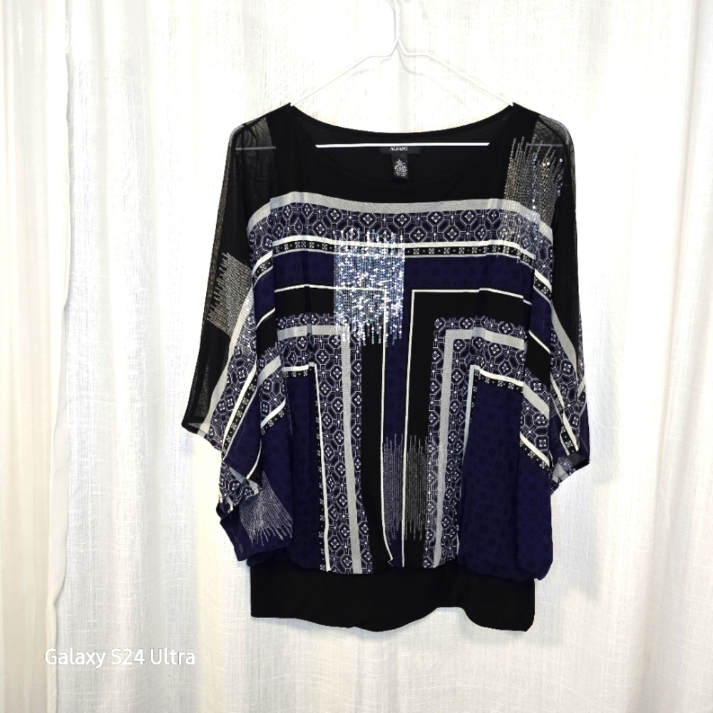2/$30 Alfani Women's L Blue & Black Sequined Graphic Top‎ Bedazzled